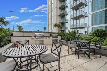 Outdoor Dining and Grilling Areas